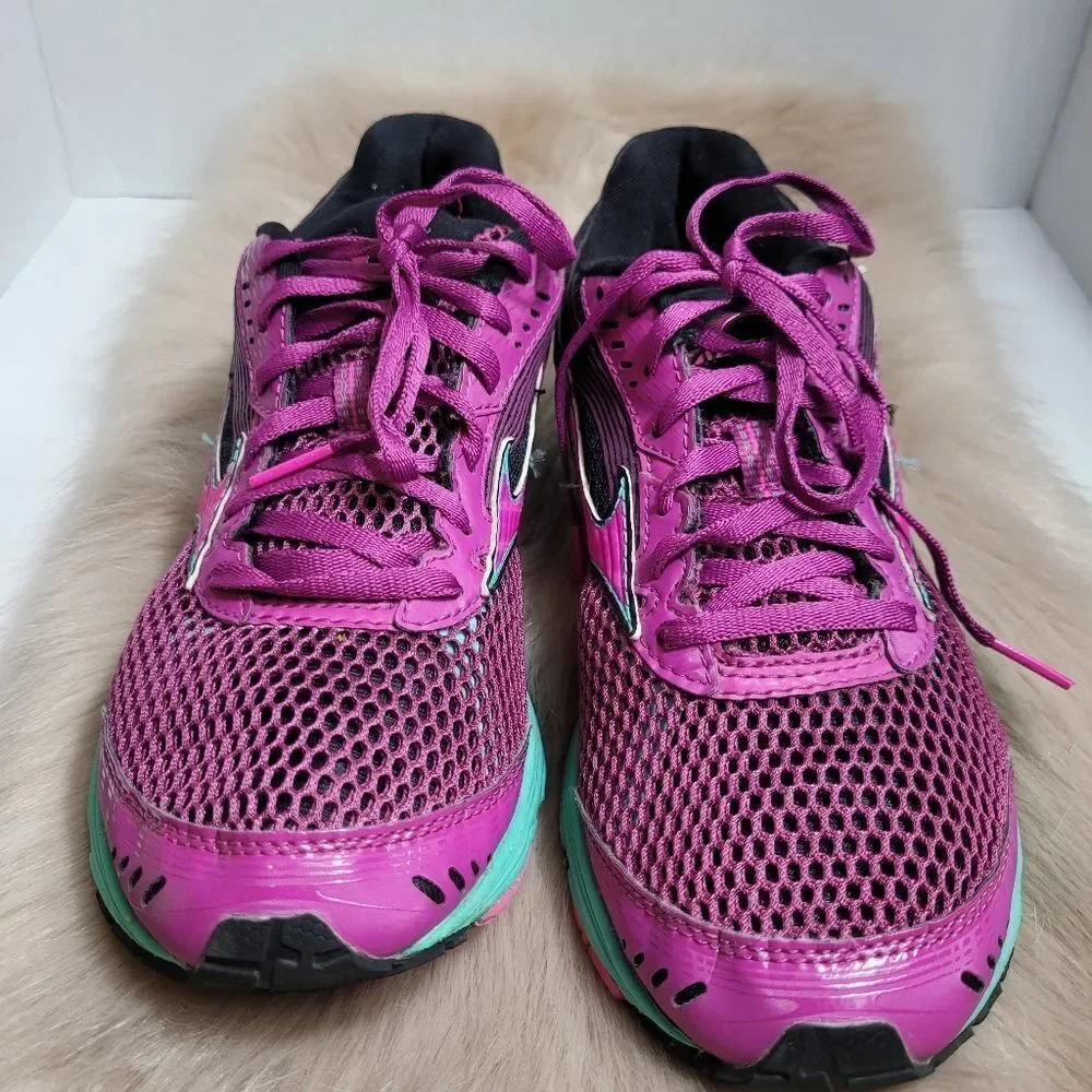 Mizuno Wave Sayonara 3 Women RoundToe Multi Color Running Shoe Size 8.
